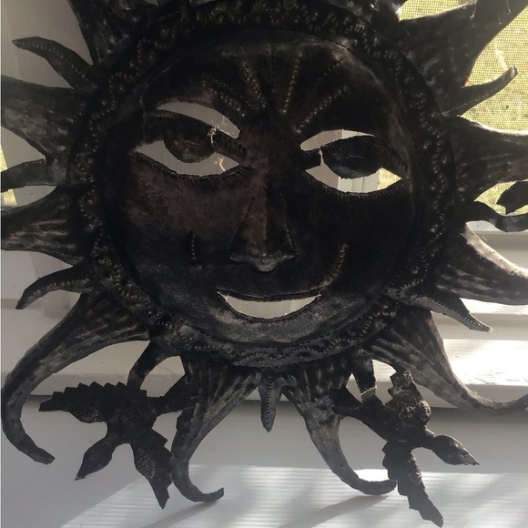 Birds Flying to the Sun-cut and pressed tin wall hanging - Picture 11 of 12